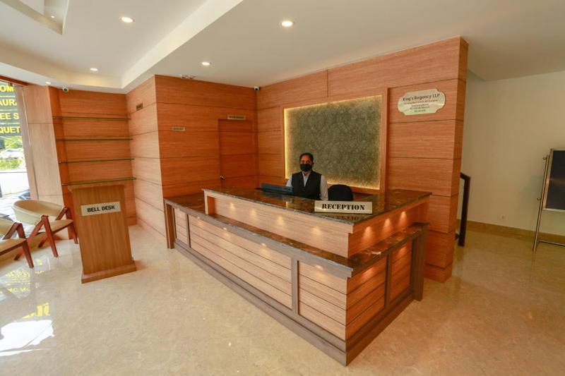 Kings Regency Kozhikode Exteriör bild